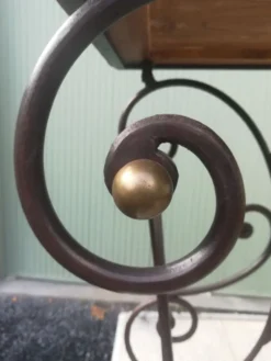Table de boucher en fer forgé et bronze