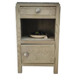 Table de chevet