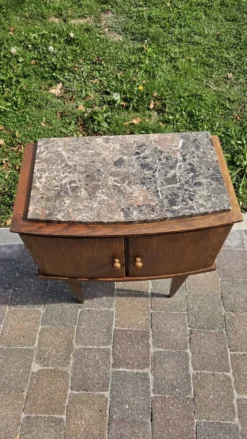 Table de chevet