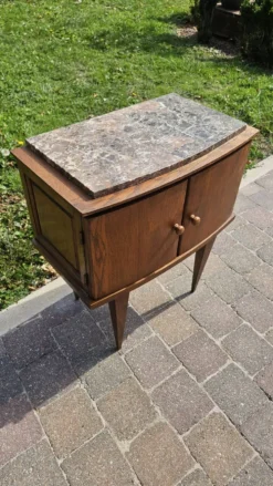 Table de chevet