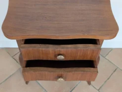 Table de chevet
