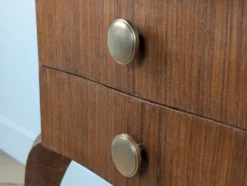 Table de chevet