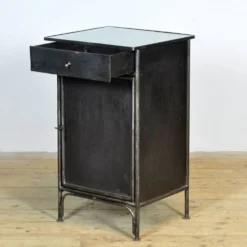 Table de chevet, années 1910