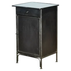 Table de chevet, années 1910
