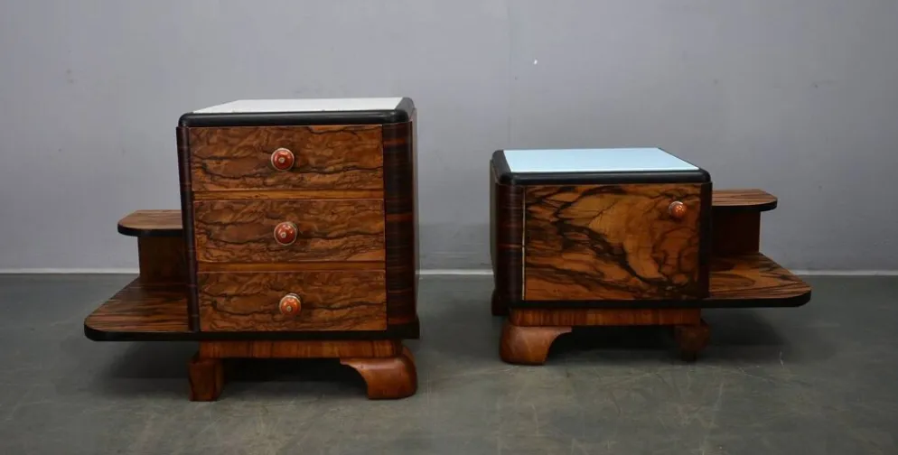 Table de chevet art déco des années 1935, Tchécoslovaquie