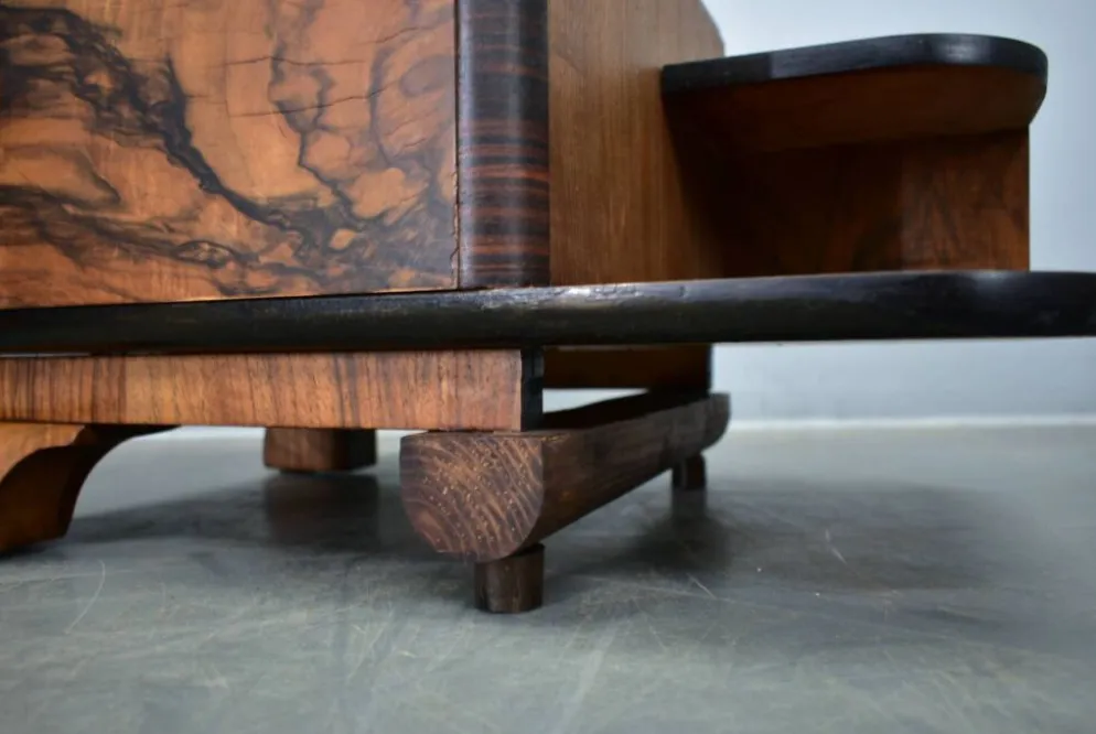 Table de chevet art déco des années 1935, Tchécoslovaquie