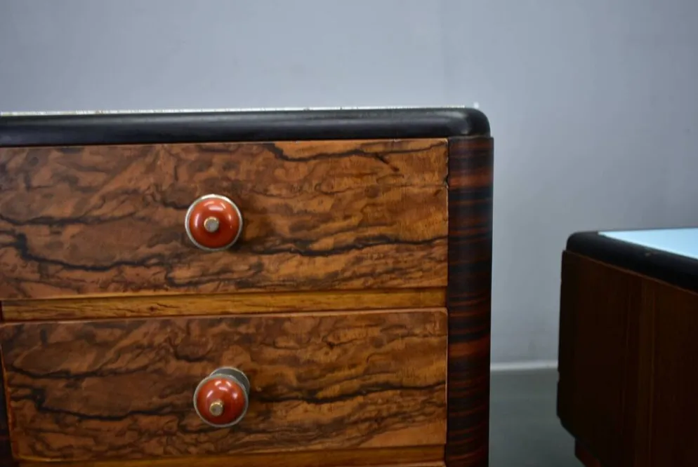 Table de chevet art déco des années 1935, Tchécoslovaquie