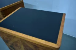Table de chevet art déco des années 1932, Tchécoslovaquie