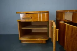 Table de chevet Art Déco des années 1939, Tchécoslovaquie