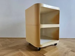 Table de chevet Componibili de milieu de siècle par Anna Castelli pour Kartell, Italie, années 1960.