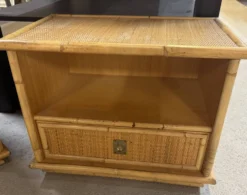 Table de chevet dal Vera