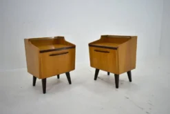 Table de chevet des années 1960 par Mojmir Požár, Tchécoslovaquie.