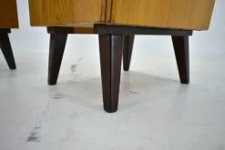 Table de chevet des années 1960 par Mojmir Požár, Tchécoslovaquie.