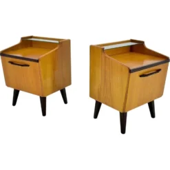 Table de chevet des années 1960 par Mojmir Požár, Tchécoslovaquie.