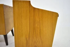 Table de chevet des années 1960 par Mojmir Požár, Tchécoslovaquie.
