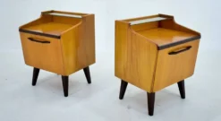 Table de chevet des années 1960 par Mojmir Požár, Tchécoslovaquie.