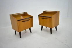 Table de chevet des années 1960 par Mojmir Požár, Tchécoslovaquie.