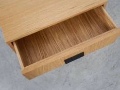 Table de chevet en chêne, design scandinave