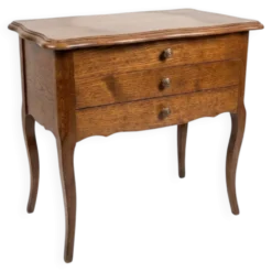 Table de chevet en chêne style Louis XV