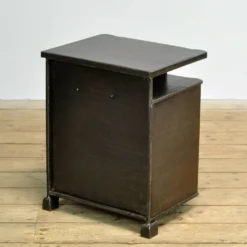 Table de chevet en fer, vers 1930