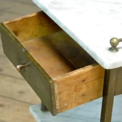 Table de chevet en laiton, vers 1900