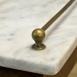 Table de chevet en laiton, vers 1900