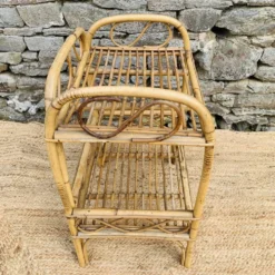 Table de chevet en rotin