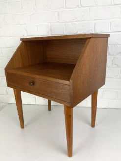Table de chevet en teck avec étagère et tiroir, Danemark 1960