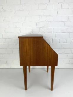 Table de chevet en teck avec étagère et tiroir, Danemark 1960