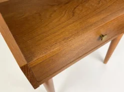 Table de chevet en teck avec étagère et tiroir, Danemark 1960