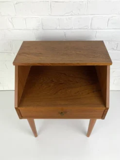 Table de chevet en teck avec étagère et tiroir, Danemark 1960