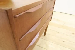 Table de chevet en teck avec trois tiroirs, années 1960