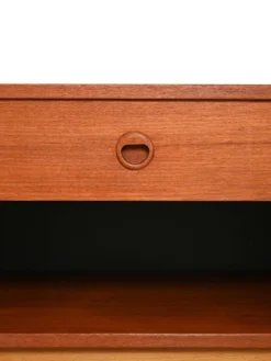 Table de chevet en teck de forme box scandinave, années 1960