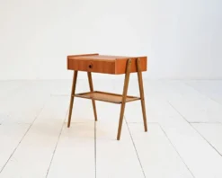 Table de chevet en teck scandinave, années 1950