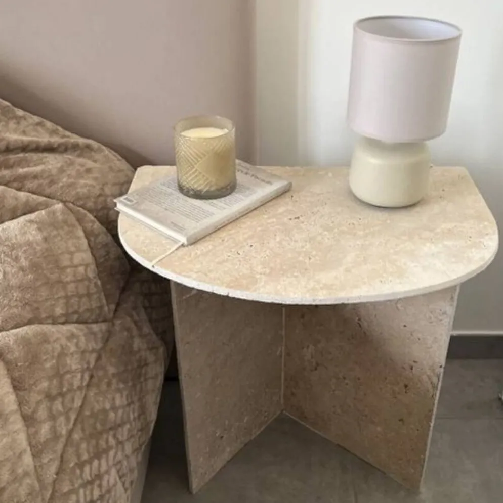 Table de chevet en travertin