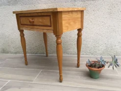 Table de chevet formica vintage