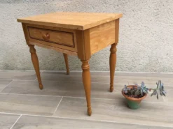 Table de chevet formica vintage