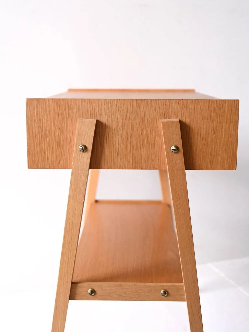 Table de chevet géométrique scandinave en teck, années 1960