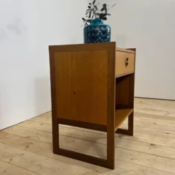 Table de chevet 