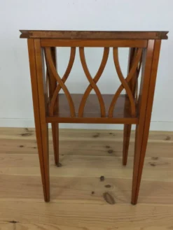 Table de chevet ou d'appoint à croisillons, bois, années 60