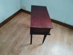 Table de chevet pieds compas, années 50 – style Reconstruction