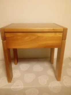 Table de chevet Regain en orme massif