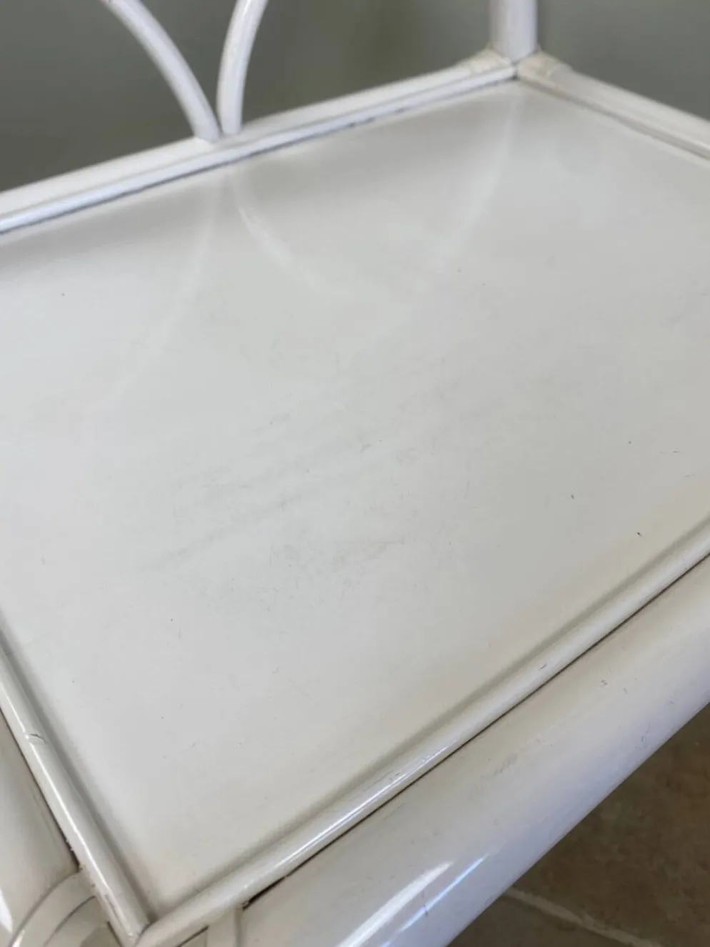 Table de chevet rotin blanc