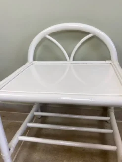 Table de chevet rotin blanc