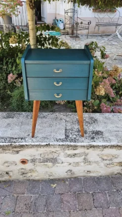 Table de chevet scandinave