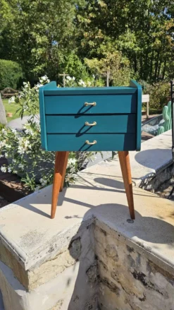 Table de chevet scandinave