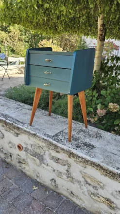 Table de chevet scandinave