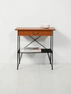 Table de chevet scandinave en acajou et fer par IKEA, modèle 