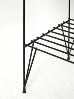 Table de chevet scandinave en acajou et fer par IKEA, modèle 