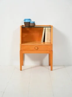 Table de chevet scandinave vintage en bouleau de fil.